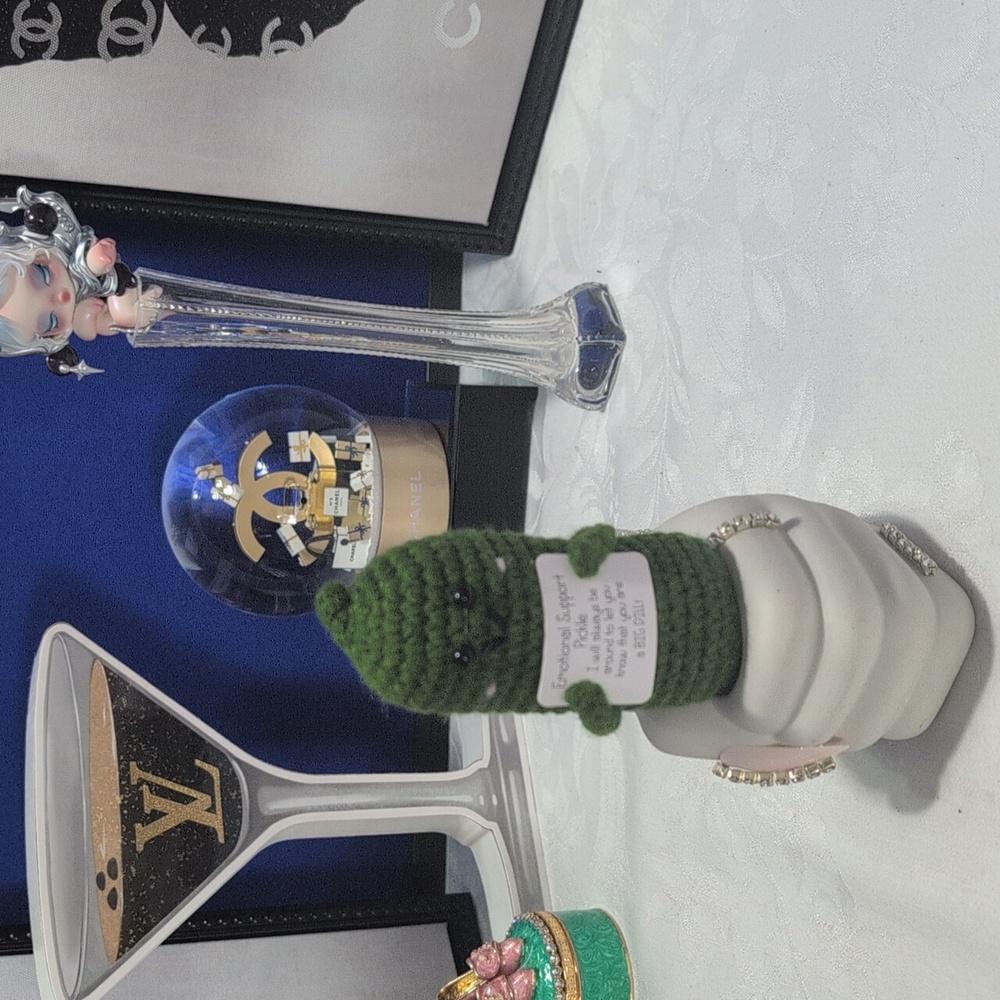 Positive Pickle Affirmation Crochet Figurine - Picture 2 of 5